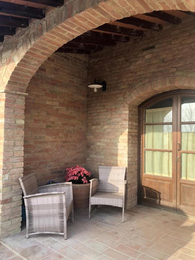 La Casina Di Helen Apartment Montalcino Exterior photo